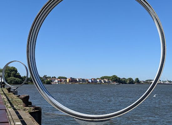 france/nantes/landmark/les-anneaux-de-buren