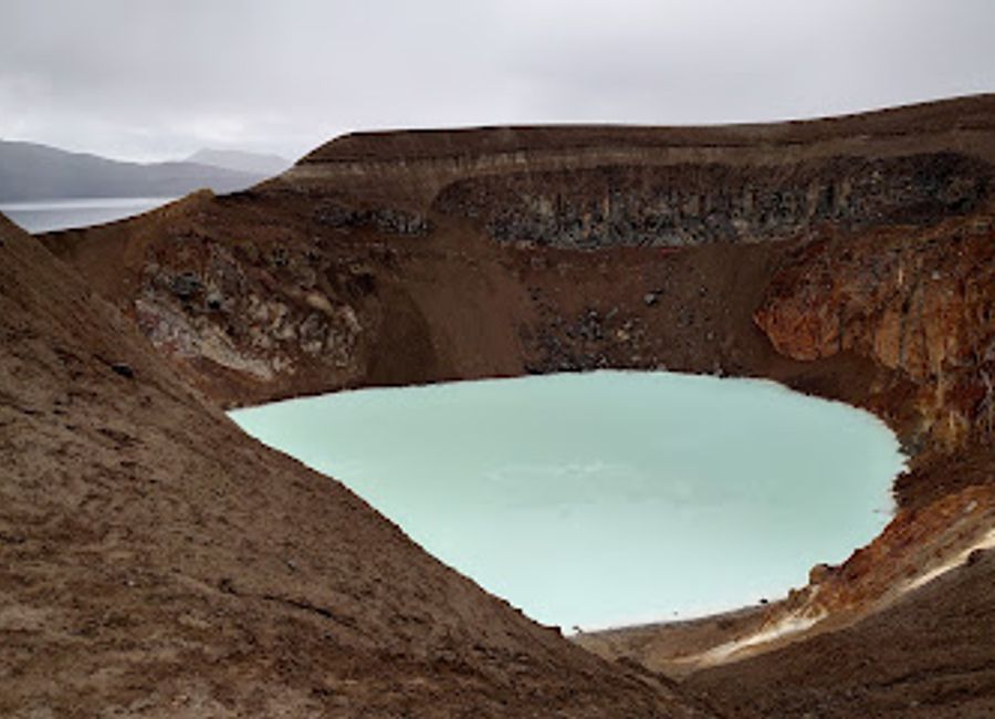 Experience the breathtaking Askja Trail in Iceland, where stunning volcanic landscapes and serene lakes await your exploration.