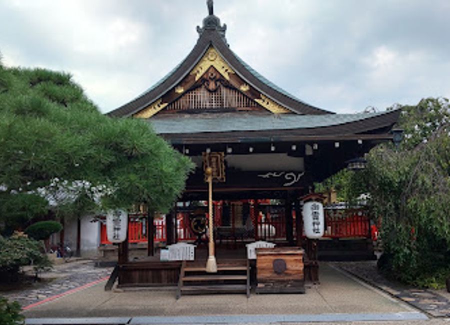 Discover the rich history of traditional Japanese architecture at Naramachi Koshi-no-Ie, a beautifully preserved lattice house in Nara's historic district.