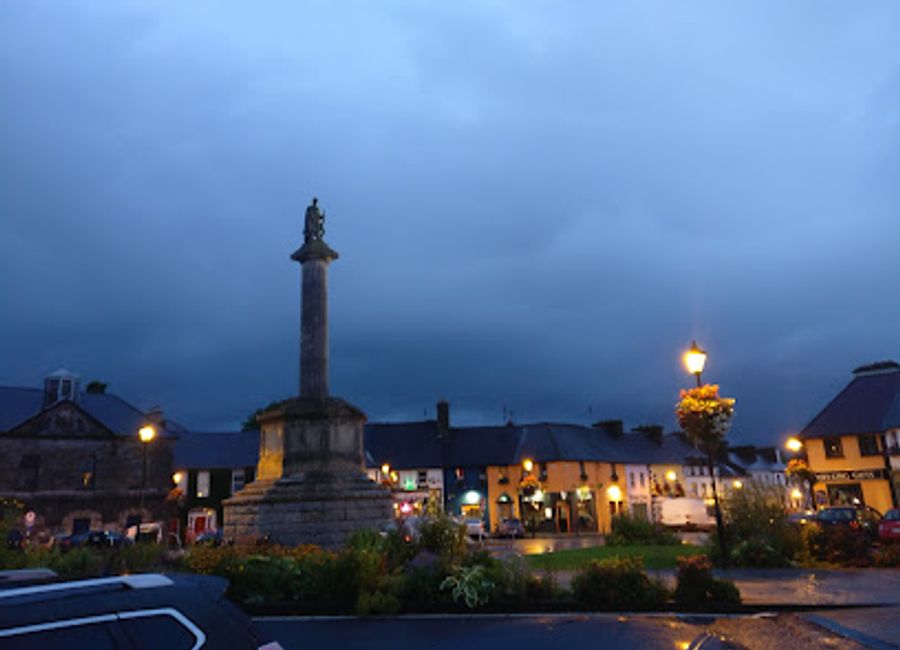 Experience the essence of Irish cuisine at The Pantry and Corkscrew in Westport, where locally sourced ingredients meet warm hospitality.