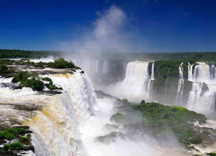 Experience the awe-inspiring power of nature at Devil's Throat, the largest and most dramatic waterfall in the magnificent Iguazu Falls.