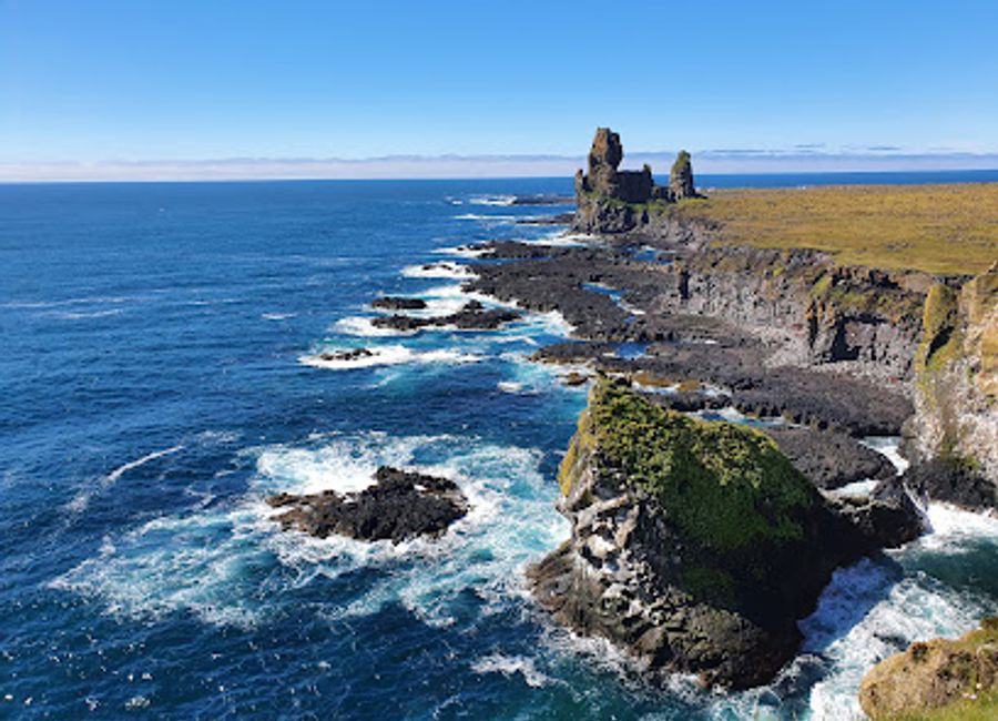 Explore the stunning landscapes and rich biodiversity of Snæfellsjökull National Park, a jewel of Iceland's natural heritage.