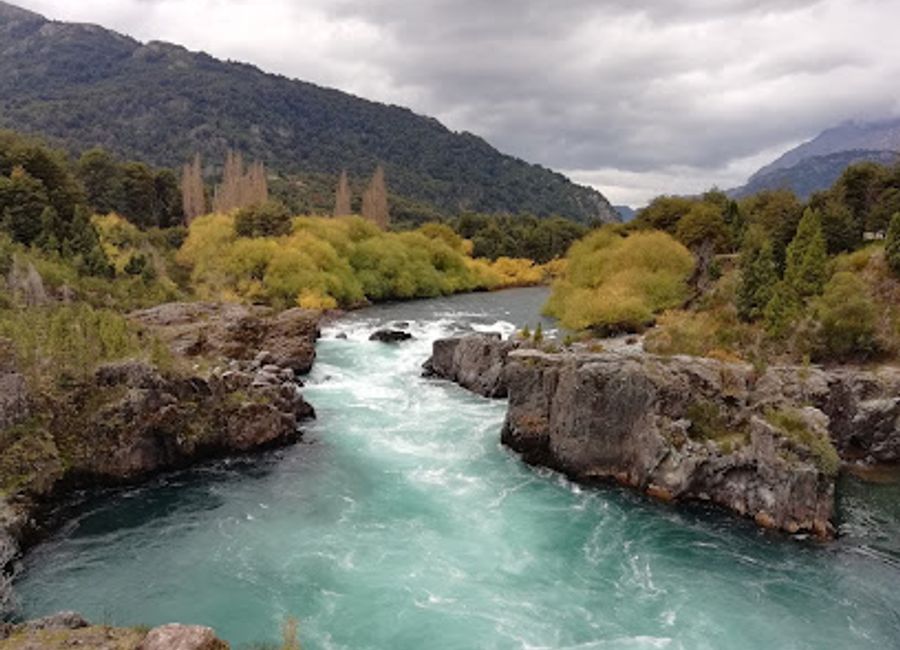 Explore the breathtaking Futaleufú River, a paradise for adventure seekers and nature lovers in Chile's stunning Patagonia region.