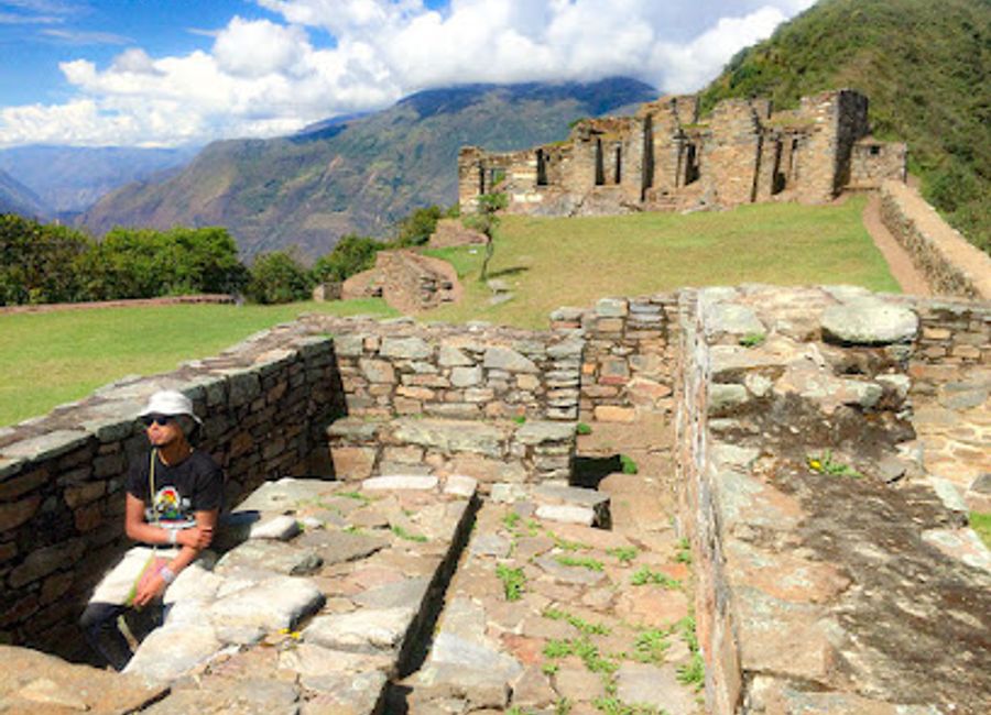 Explore the stunning landscapes and rich history of the Andes with Choquequirao Trek Peru, your gateway to the ancient ruins of Choquequirao.