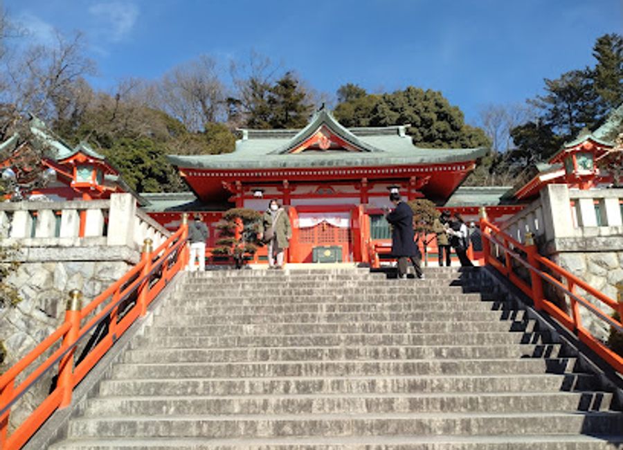 Discover the stunning Togetsukyo Bridge in Arashiyama, Kyoto—a serene escape featuring breathtaking views and rich cultural experiences.