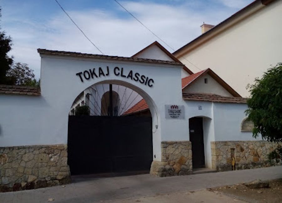 Explore the enchanting Tokaj Classic Winery, a gold medal-winning destination where exquisite wines and rich Hungarian tradition meet.