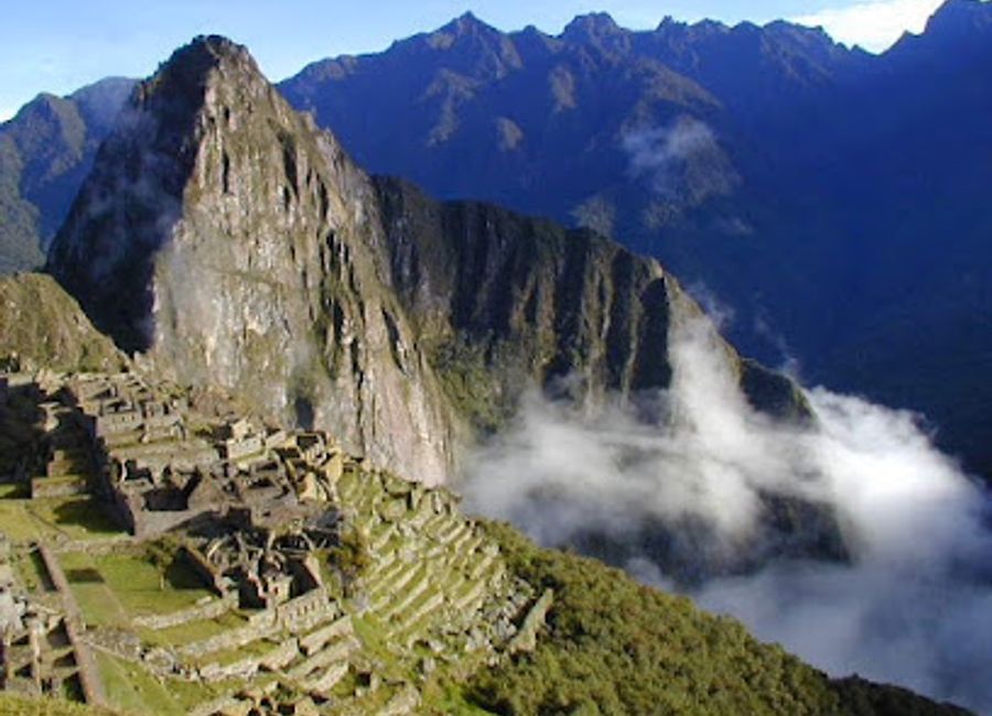 Discover the spiritual essence of the Inca civilization at Intimachay, the sacred cave of Machu Picchu, where history and nature intertwine.