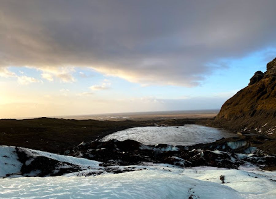 Explore the breathtaking glaciers of Iceland with Tröll Expeditions Skaftafell, offering unforgettable hiking tours and stunning natural beauty.