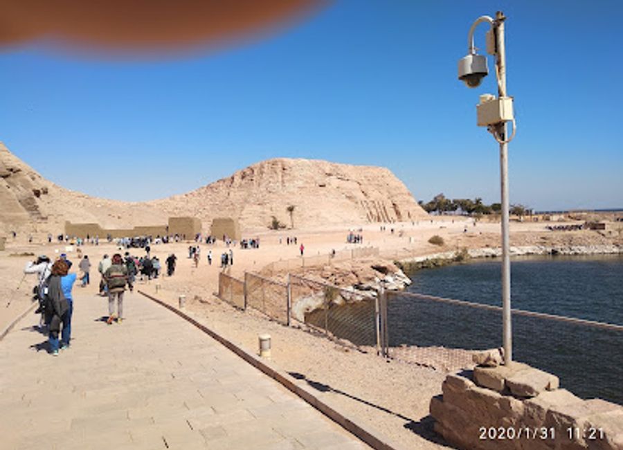 Discover the grandeur of Abu Simbel, where colossal statues and ancient temples tell the story of Ramses II and ancient Egyptian power.