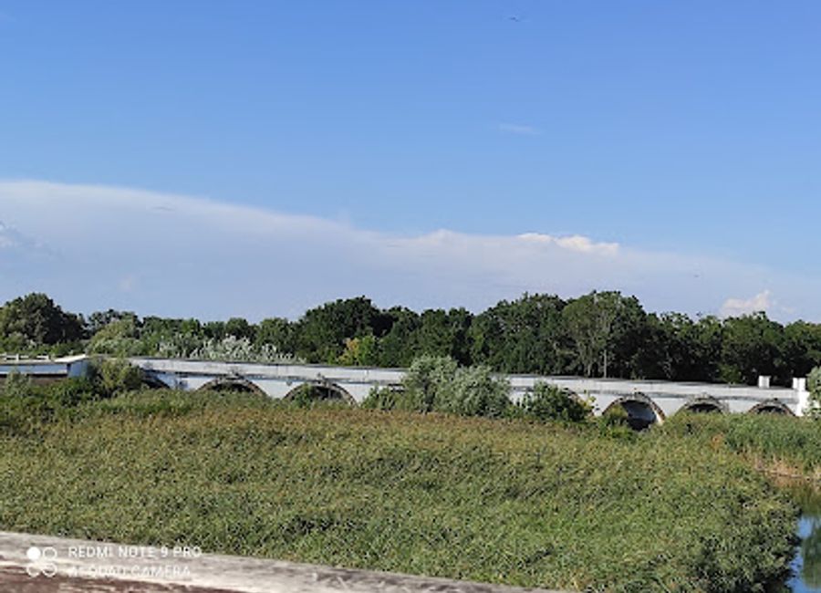 Explore the unique Nine-Hole Bridge in Hortobágy, a stunning architectural marvel surrounded by breathtaking landscapes and rich wildlife.