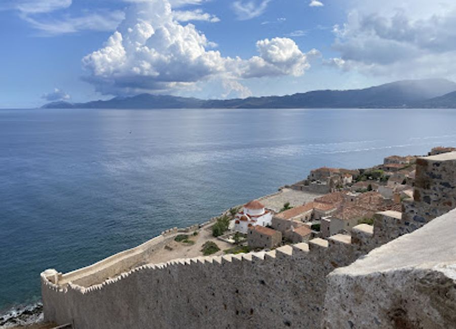 Capture the breathtaking beauty of Monemvasia from this stunning panoramic viewpoint, offering unforgettable vistas of history and the Aegean Sea.