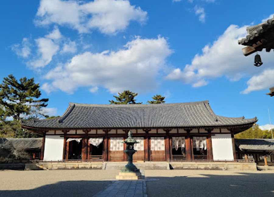 Discover Horyu-ji, Japan's ancient Buddhist temple, a UNESCO World Heritage site showcasing stunning architecture and rich spiritual history.