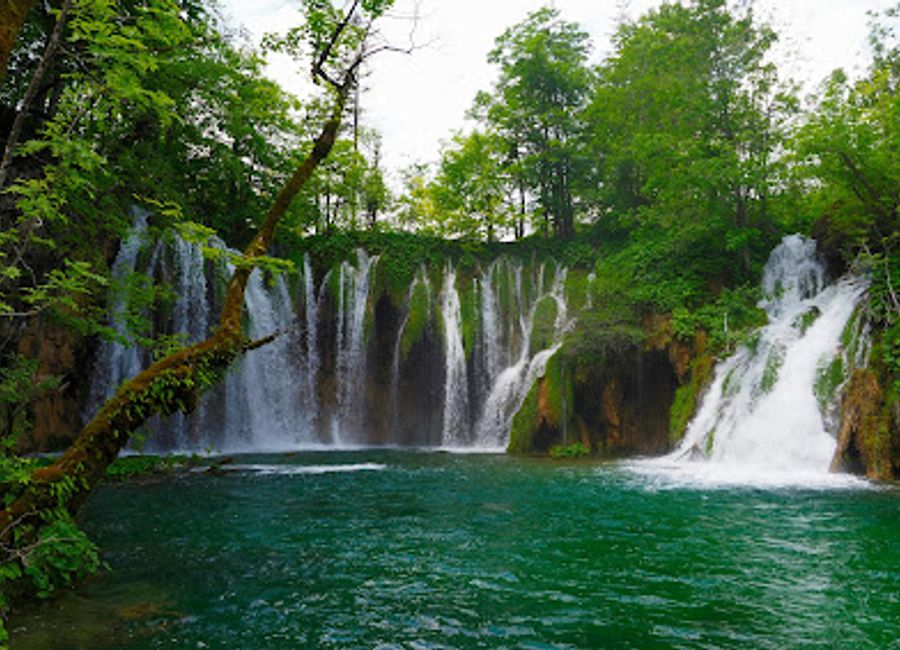 Discover Galovački Buk, a picturesque waterfall in Plitvice Lakes National Park, offering serene beauty and tranquil nature immersion in Croatia.