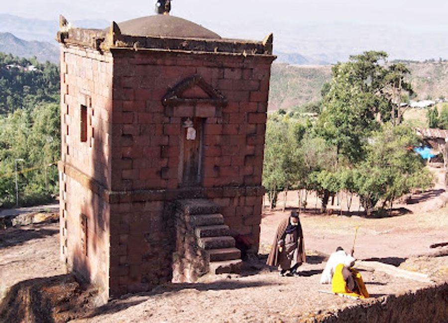 Discover Bete Maryam, a stunning rock-hewn church in Lalibela that reveals the essence of Ethiopian spirituality and architectural brilliance.