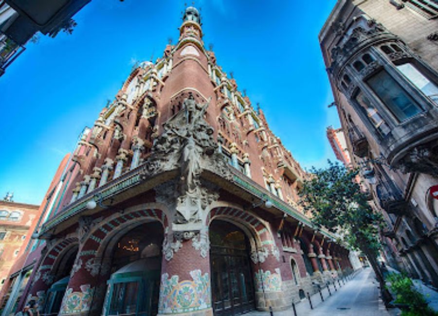 Discover the architectural wonder and vibrant musical culture of Palau de la Música Catalana, Barcelona's UNESCO-listed concert hall and cultural landmark.