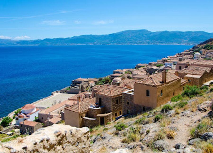 Unearth Monemvasia's history through archaeological finds in a 16th-century mosque, revealing centuries of culture and daily life.
