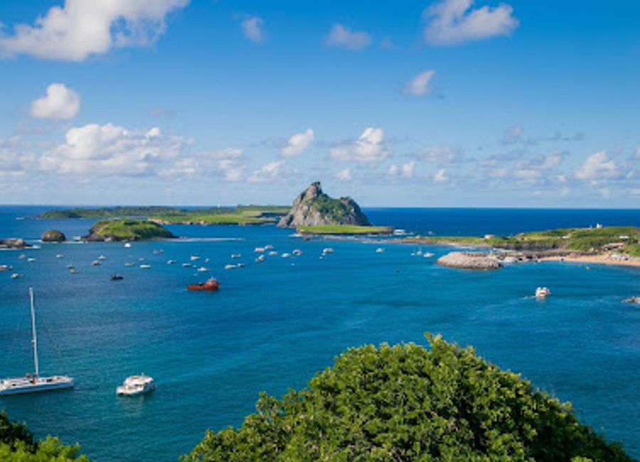 Explore the Fort of Our Lady of Remedies in Fernando de Noronha: a historic fortress with stunning views and a glimpse into Brazil's colonial past.