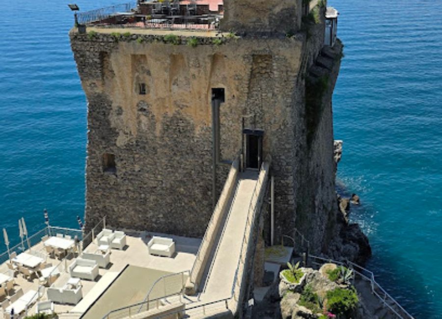 Explore the fascinating world of paper-making at Museo della Carta in Amalfi, where history, artistry, and tradition intertwine.