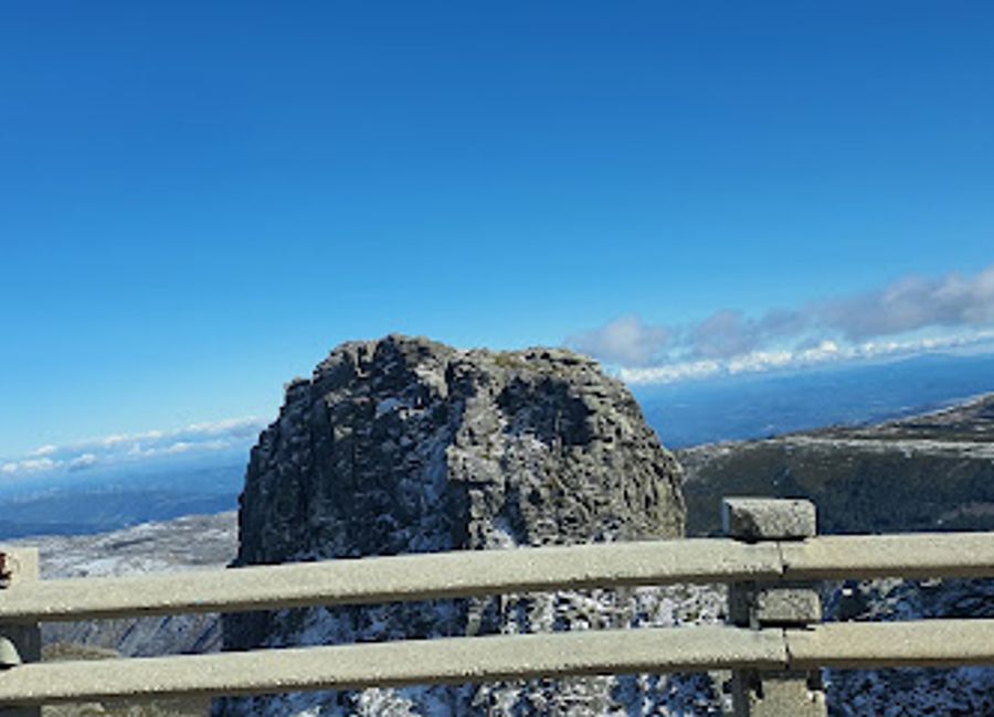Experience the breathtaking views at Miradouro, Vale de Loriga, a tranquil haven in Serra da Estrela, perfect for nature lovers and photographers.