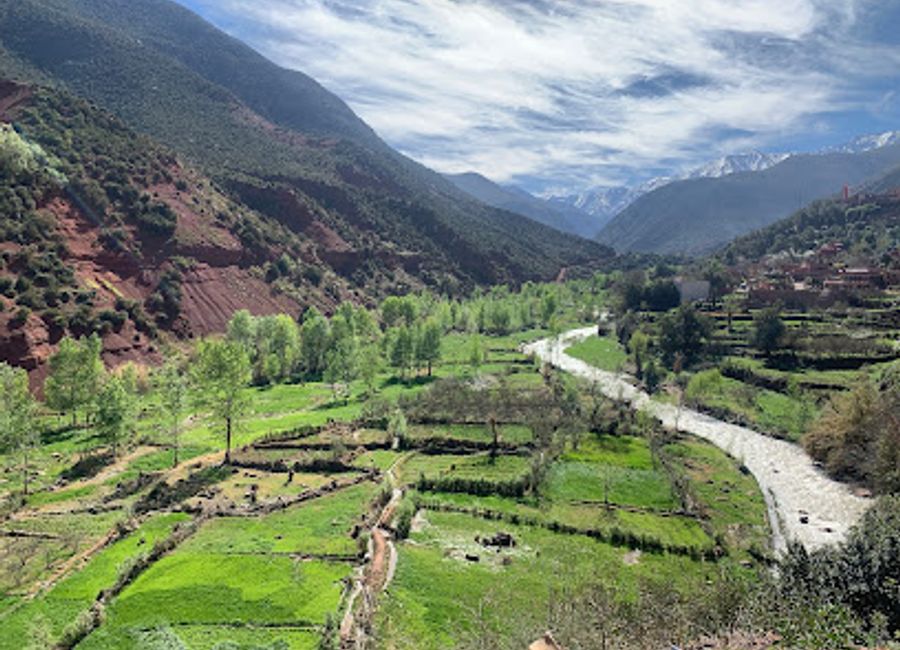 Explore the stunning La Vallée d'Ourika, a natural paradise in Morocco with breathtaking landscapes, rich culture, and vibrant Berber villages.