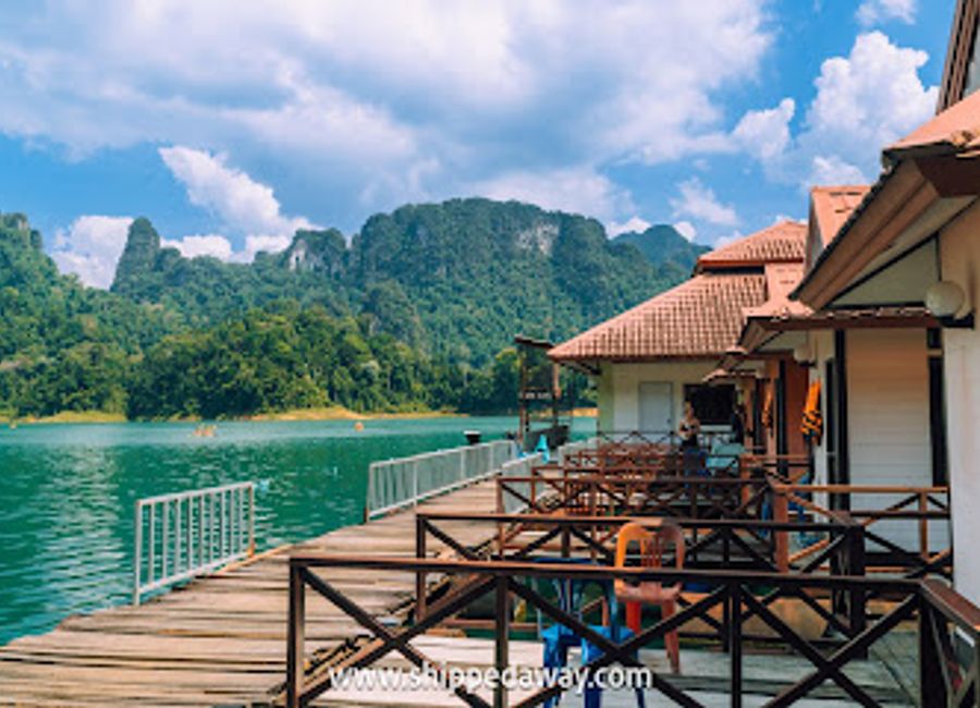 Discover the enchanting Khao Sok Floating Bungalows, a unique retreat amidst nature's beauty in Thailand, perfect for adventure seekers and relaxation enthusiasts alike.