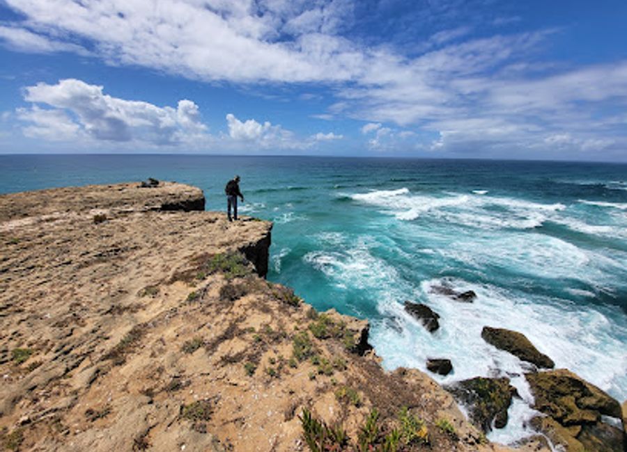 Explore the stunning Pontal da Carrapateira, a scenic spot on Portugal's Costa Vicentina, known for its breathtaking views and rich natural beauty.