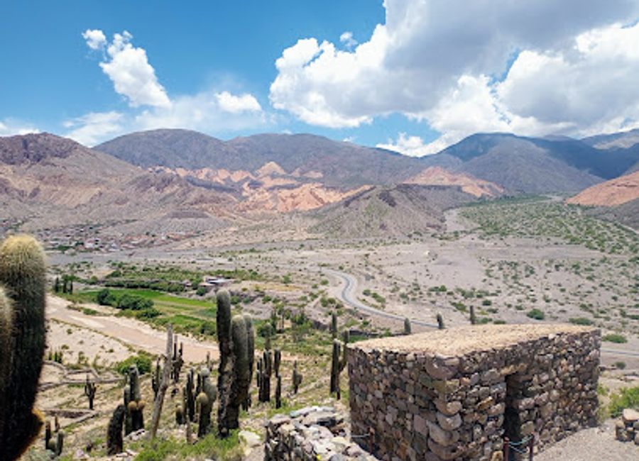 Explore the Pucará de Tilcara, a pre-Inca fortress in Jujuy, offering a glimpse into ancient Andean life and stunning views of the Quebrada de Humahuaca.