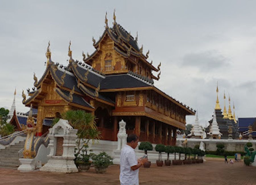 Explore the rich history of Chiang Mai at the iconic Three Kings Monument, a tribute to the city's legendary founders and a must-visit tourist attraction.