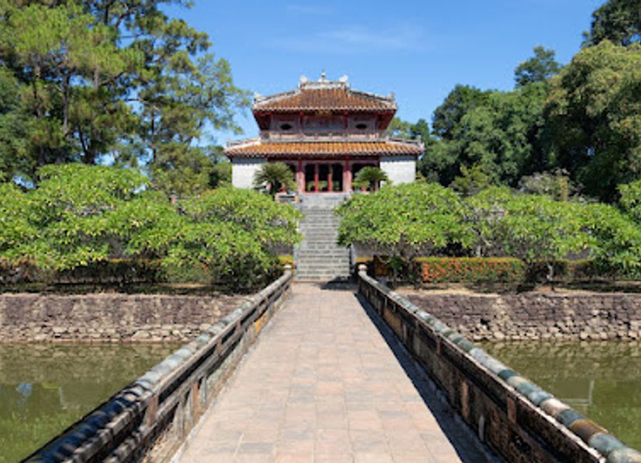 Explore the majestic Mausoleum of Emperor Minh Mang, a historical landmark in Hue, Vietnam, reflecting the rich cultural heritage of the Nguyen Dynasty.
