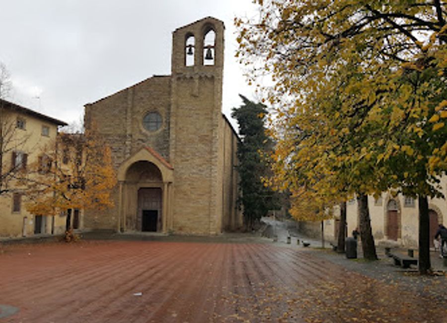 Explore the majestic San Domenico in Arezzo, a stunning basilica rich in history, art, and spiritual significance, surrounded by breathtaking views.
