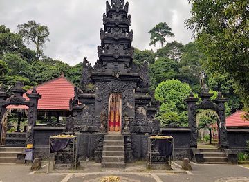 indonesia/attraction/pura-suranadi