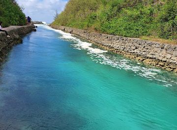 guam/attraction/valle-esmeralda-de-flores