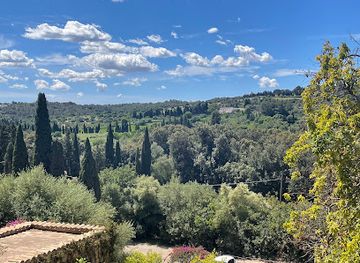 spain/attraction/coves-de-campanet