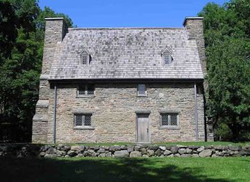 connecticut/attraction/henry-whitfield-state-museum