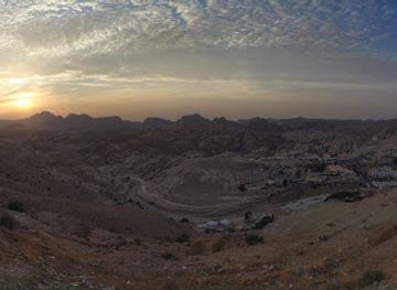 jordan/attraction/viewpoint-petra-and-wadi-musa