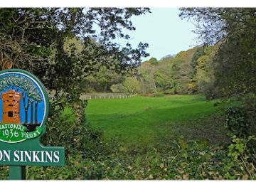 jersey/attraction/le-don-sinkins-site-of-former-willow-toad