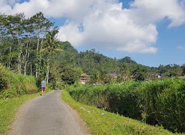 indonesia/attraction/jembatan-kuning-tukad-yeh-unda