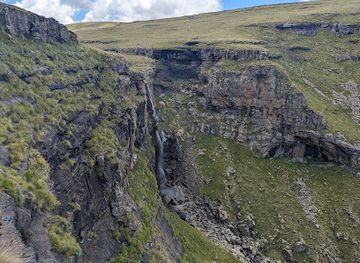 lesotho/attraction/lepaqoa-waterfall