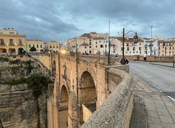 spain/attraction/arab-baths-archaeological-site