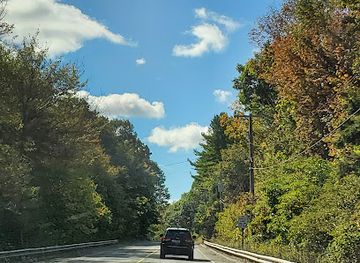 connecticut/attraction/enders-state-forest