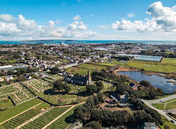 guernsey/attraction/vale-pond