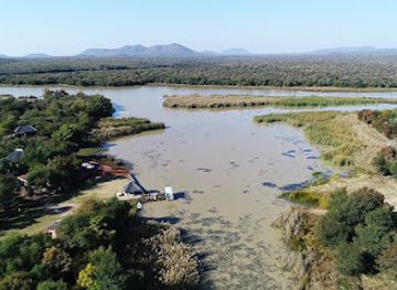 botswana/attraction/crocodile-pools-river-safaris-chalets