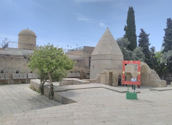 azerbaijan/attraction/palace-of-the-shirvanshahs