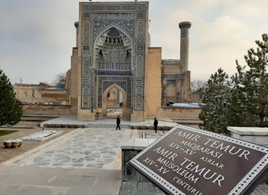 uzbekistan/attraction/amir-temur-mausoleum-gur-i-amir-omplex