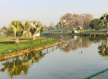 pakistan/lahore/model-town