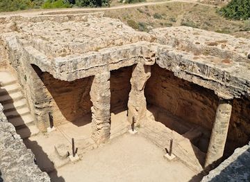 cyprus/paphos/tombs-of-the-kings