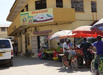 tanzania/stone-town/darajani-market