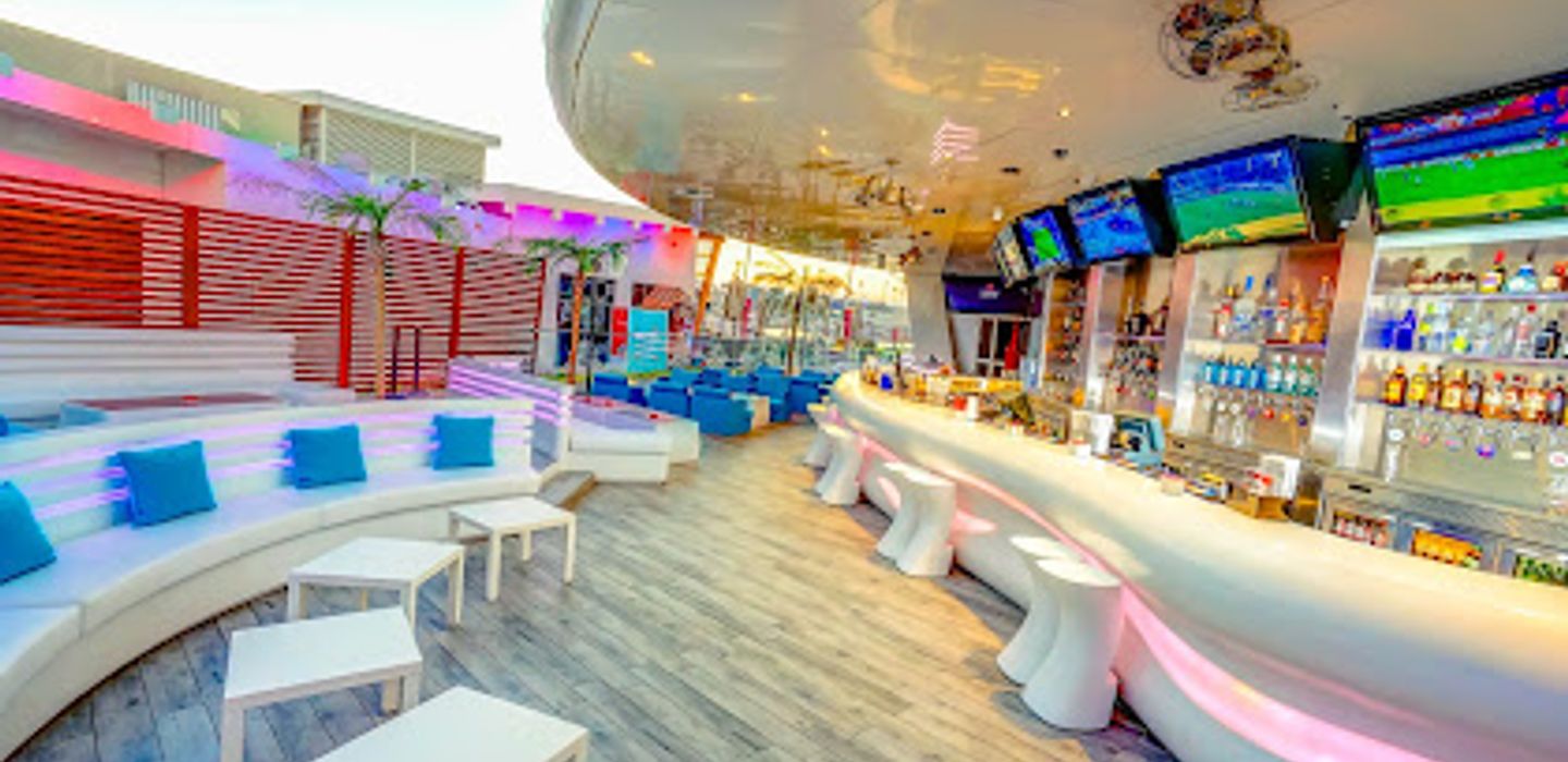 Best Hotels Near Stars N Bars (Yas Island) | Evendo