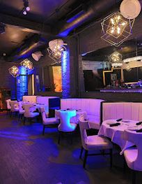 La Boom: A Vibrant Nightlife Experience in Queens