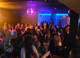 Aphrodite lounge